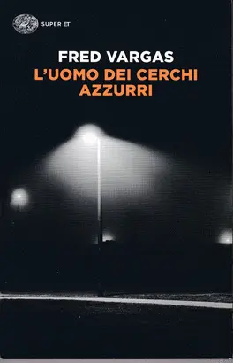 L'UOMO DEI CERCHI AZZURRI.